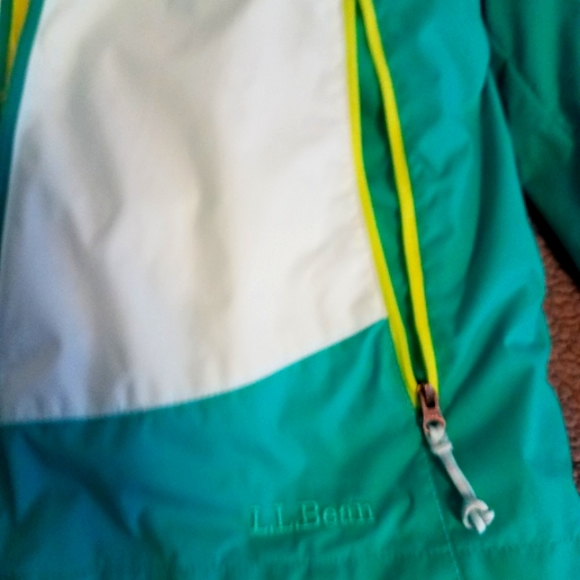 L.L BEAN 2-in-1 Coat & Jacket - Picture 9 of 12